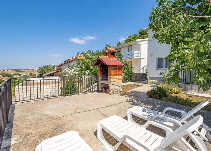 Apartamento 1 Bedroom Lovely In *