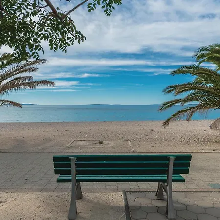 1 Bedroom Lovely In