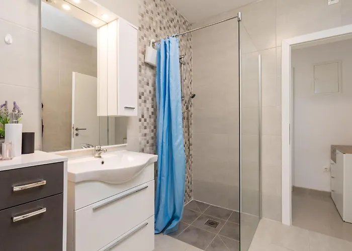 1 Bedroom Lovely In アパート *